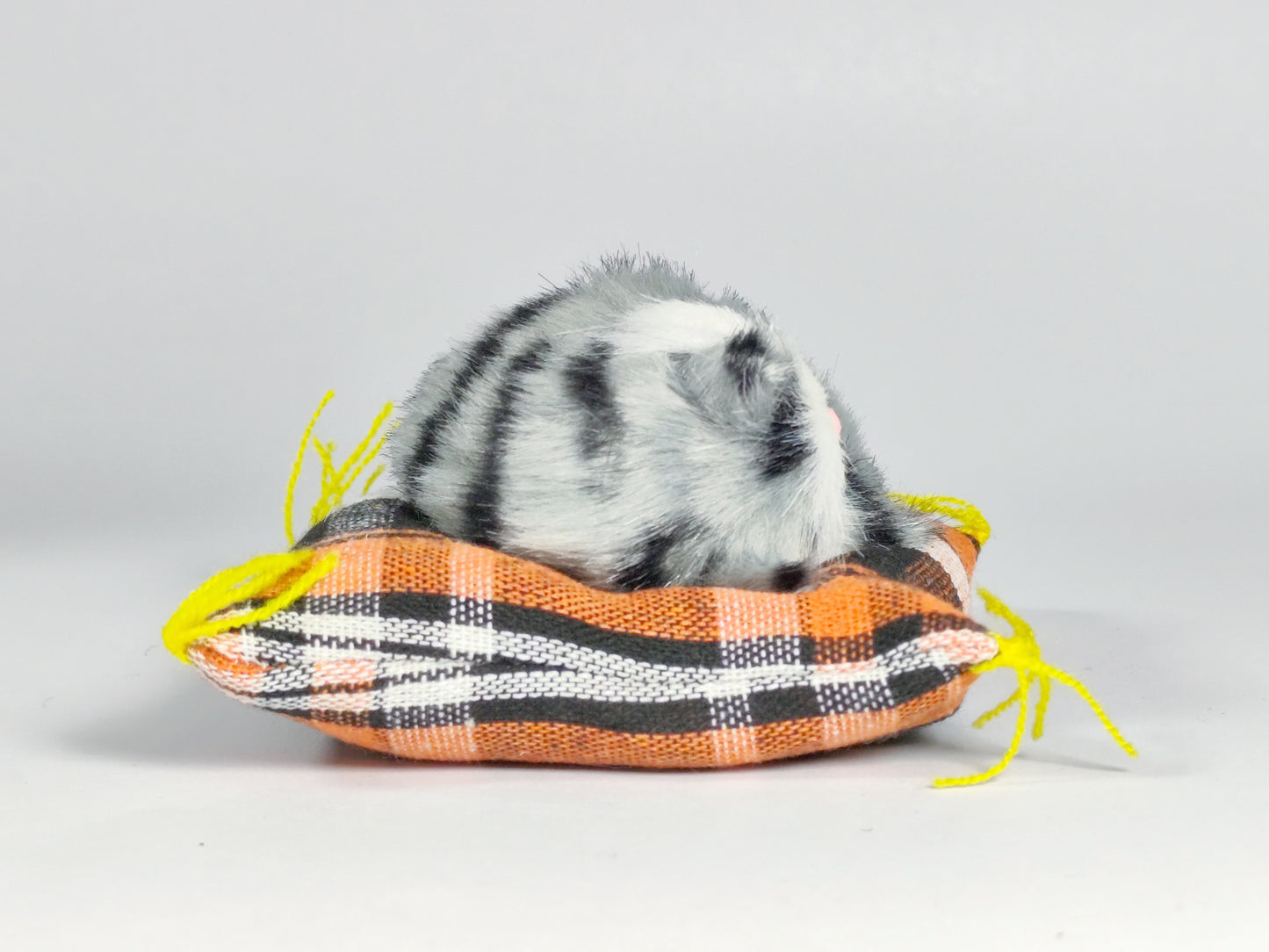 Michi Peluche Bebé en camita